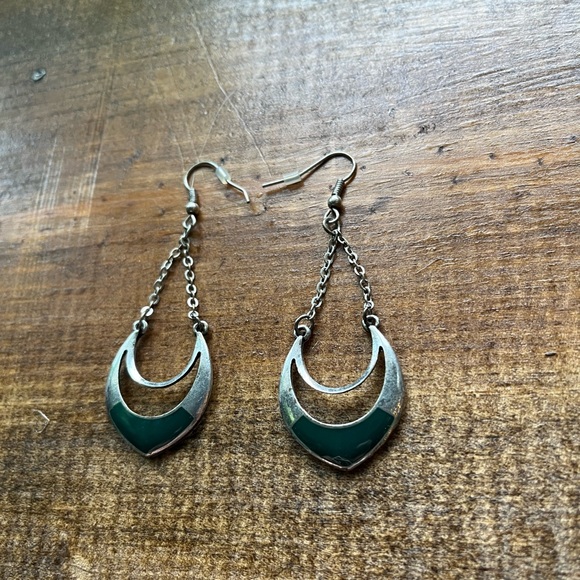 Dangle earrings - Picture 3 of 7